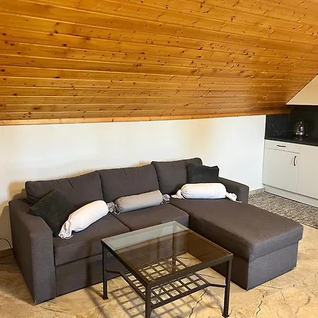 Mattys Ranc Vsetec Apartman *